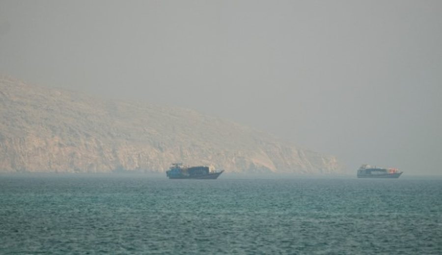 P&euml;rshkall&euml;zohen tensionet, Irani njofton mbylljen e Ngushtic&euml;s