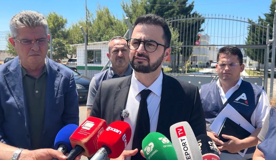 &ldquo;Kushtet jan&euml; degraduese!&rdquo; Avokati i Popullit &ldquo;i