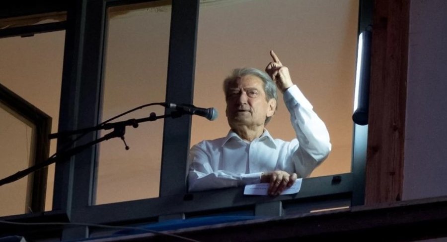 &ldquo;S&rsquo;keni l&euml;shuar pe p&euml;r liderin e opozit&euml;s, e