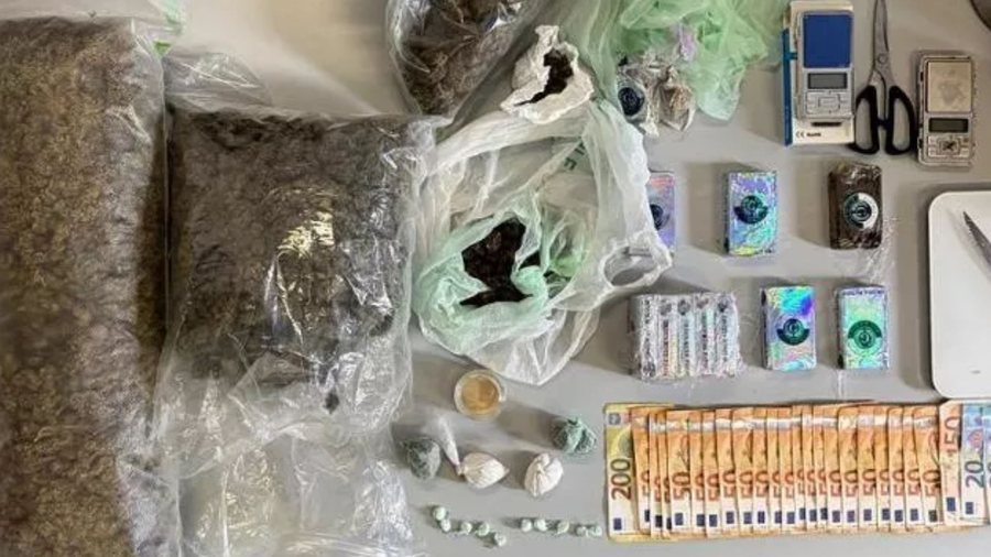 I riu shqiptar arrestohet n&euml; Itali, policia gjen drog&euml; me vler&euml;n