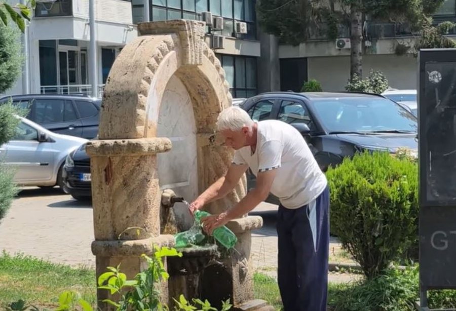 SKANDAL n&euml; Gostivar! Zyrtar&euml;t e Uj&euml;sjell&euml;sit