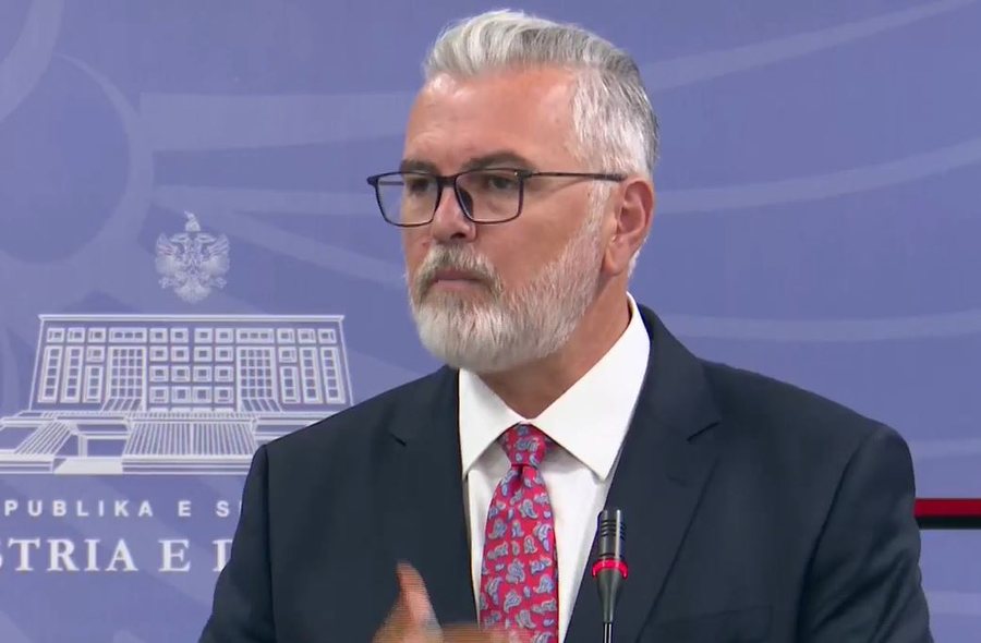 Kritikat p&euml;r Amnistin&euml; Penale, ministri Toni Gogu: Kriteret nuk i