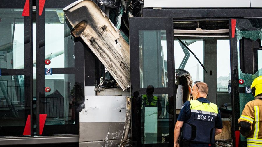 Dy tramvaje p&euml;rplasen n&euml; Roterdam, mbi 15 persona mbeten t&euml;