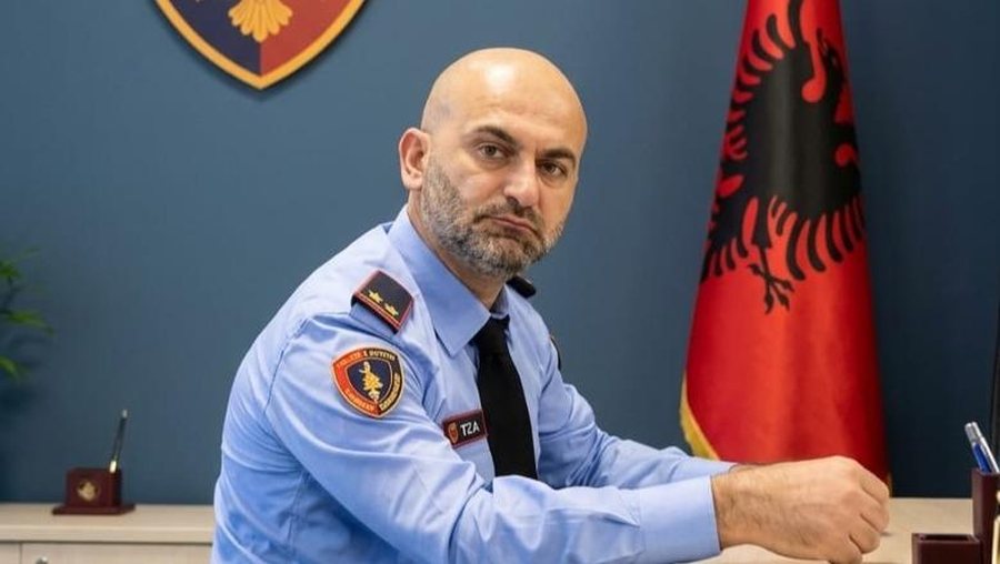 Policia e Shtetit b&euml;n ndryshime, Andi Deda em&euml;rohet n&euml; krye