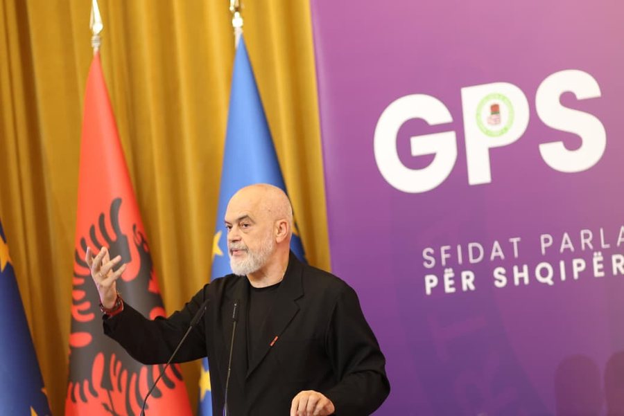 Jo vet&euml;m Bra&ccedil;e, Edi Rama kritikoi ashp&euml;r edhe dy ministra