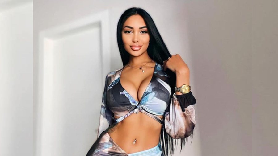 &ldquo;Shtova 13 kg, nuk isha rehat&rdquo;, modelja ndan momentet e