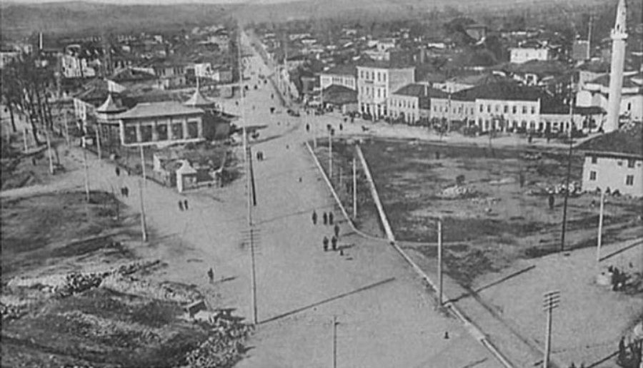 Shqip&euml;ria si sht&euml;pi: Si thyhet tirania e status quo-s&euml; n&euml;