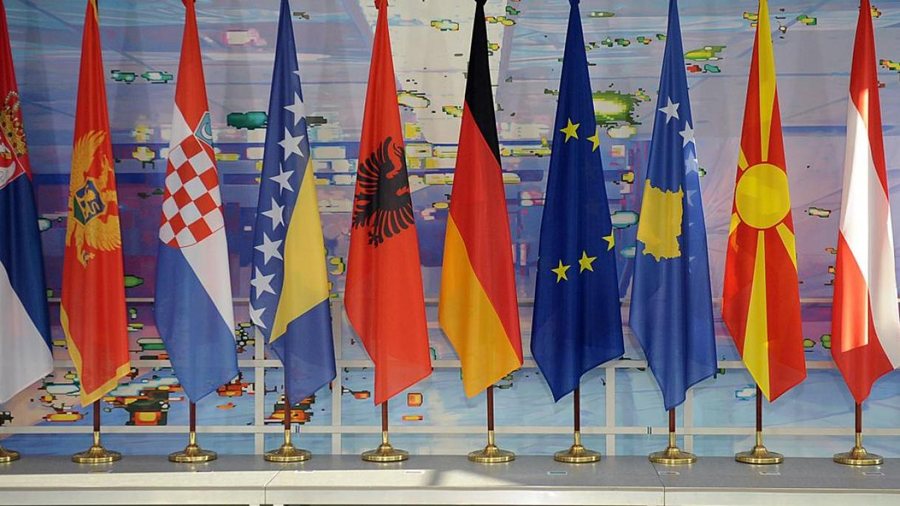 Ekonomia e Ballkanit: Shqip&euml;ria kampione n&euml; nd&euml;rtim, Kosova