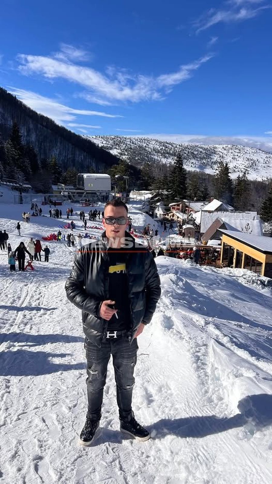 Del FOTO, ky &euml;sht&euml; i riu nga Drenasi i Kosov&euml;s q&euml; u mbyt dje