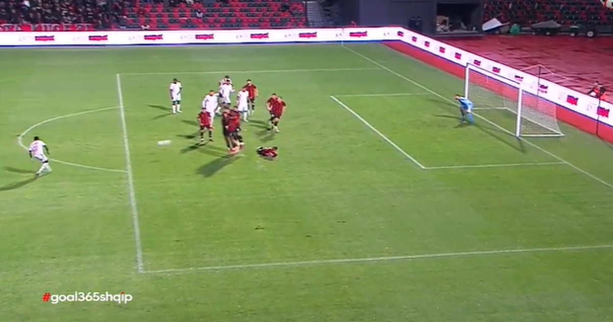 LIVE  Bylis  kërcënon  nga goditja e dënimit  ballshiotët pranë golit  VIDEO 