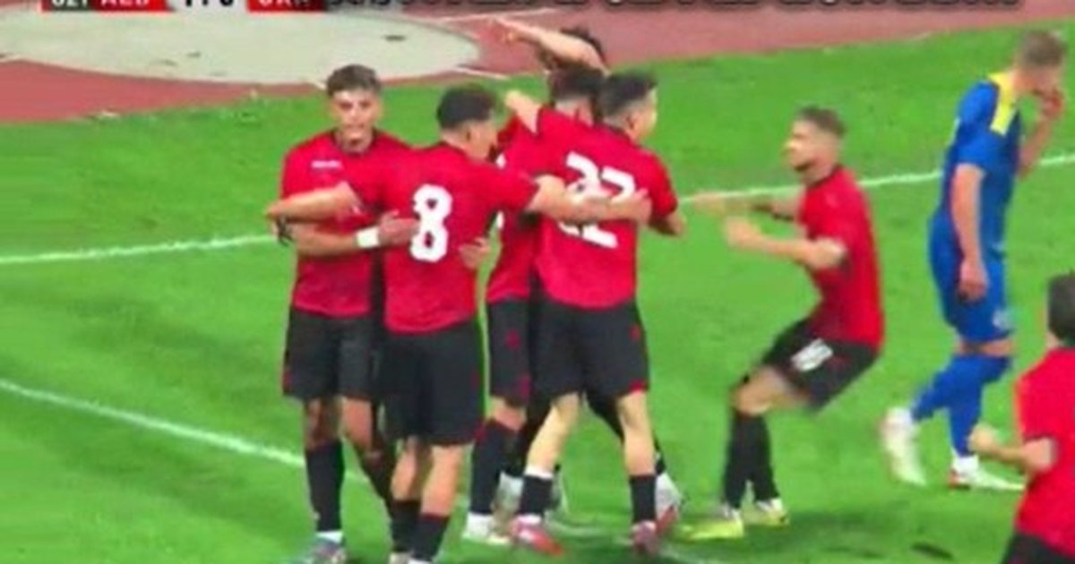 VIDEO  TRIUMF me  aromë  Superioreje  Shqipëria e Alban Bushit s fal  spektakël në  Elbasan Arena 