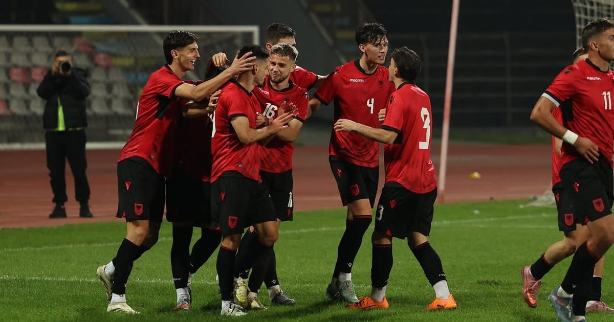  Këta djemë po shkëlqejnë   Armand Duka nuk kursen elozhet për kuqezinjtë