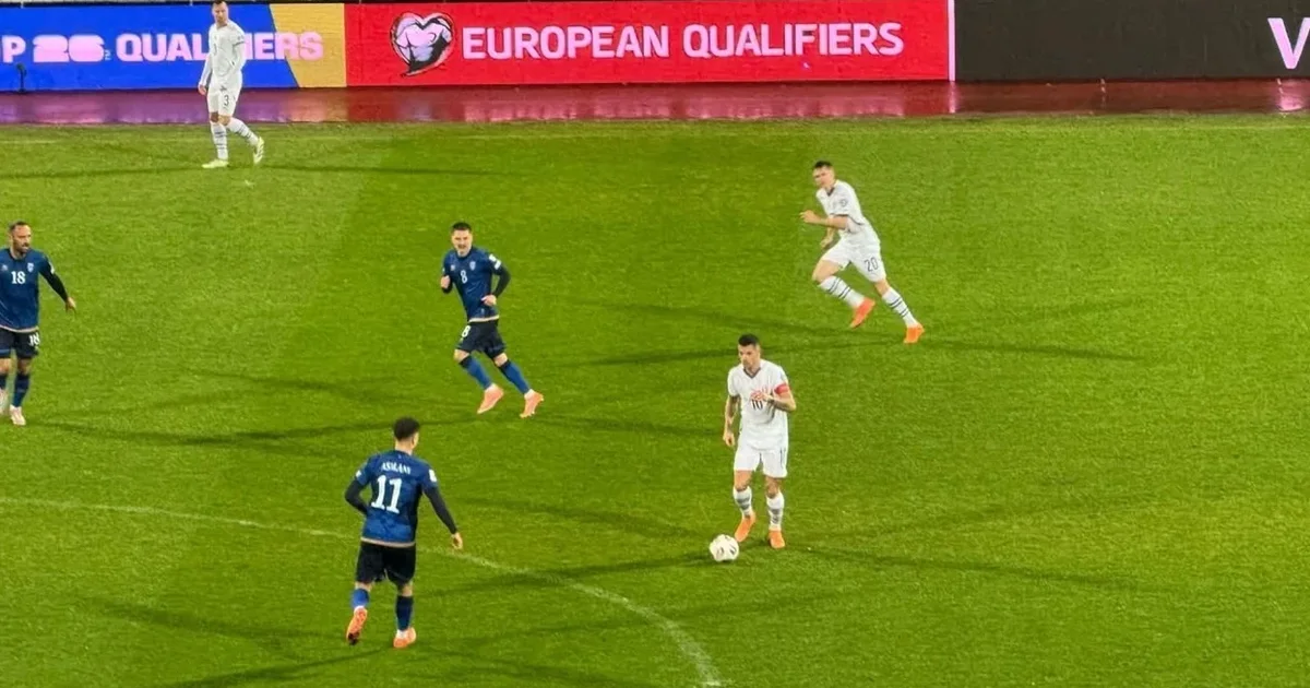 U fishkëllye shumë në  Fadil Vokrri  dhe debatoi me kryetifozin e  Dardanëve   REAGON për herë të parë Granit Xhaka