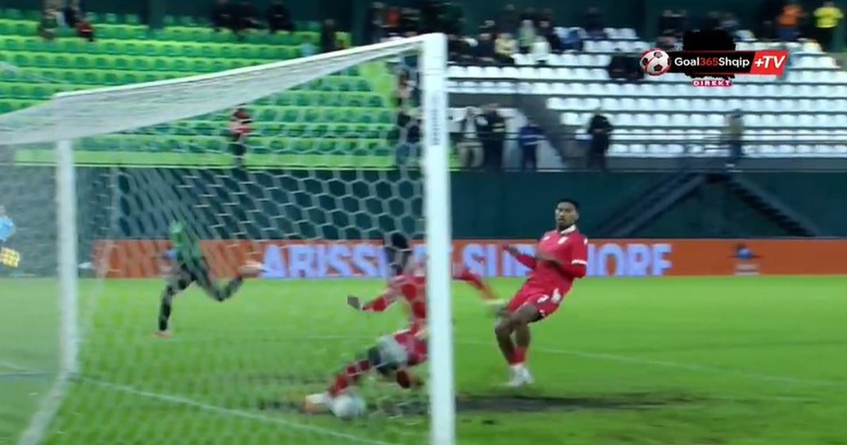 LIVE  Zhbllokohen shifrat në  Arena Egantia   6 minuta i mjaftojnë sulmuesit nga Bregu i Fildishtë për të  shkundur  rrjetën  VIDEO 