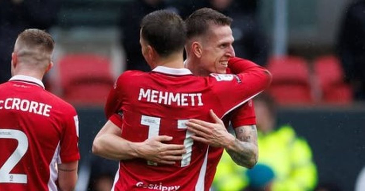 I lënë në  harresë  nga Sylvinho  Anis Mehmeti  çmend  Anglinë me 3 asiste dhe notën më të lartë