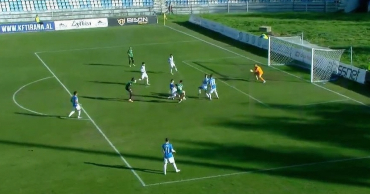 LIVE  Shënohet goli i parë në  Selman Stërmasi   por arbitri prish festën e mesfushorit  VIDEO 