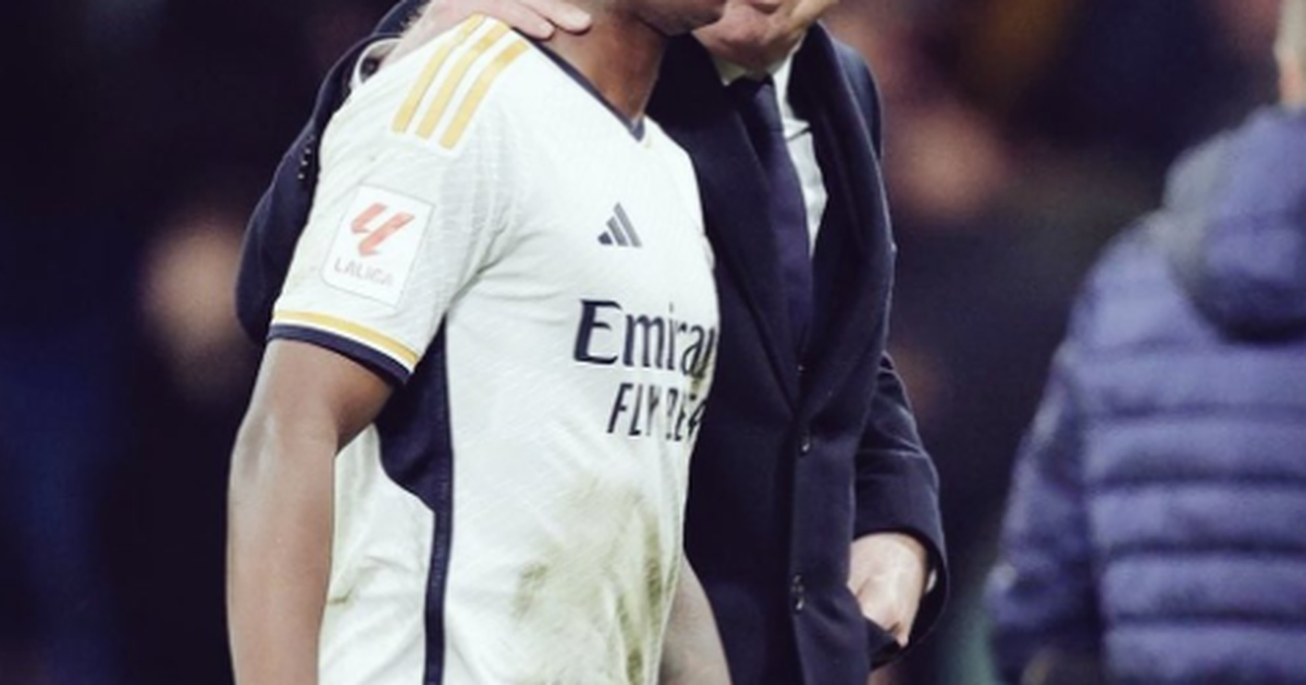 Xabi Alonso e lë në stol  Ancelotti në mbrojtje të sulmuesit  Ai do të shkojë në Kupën e Botës