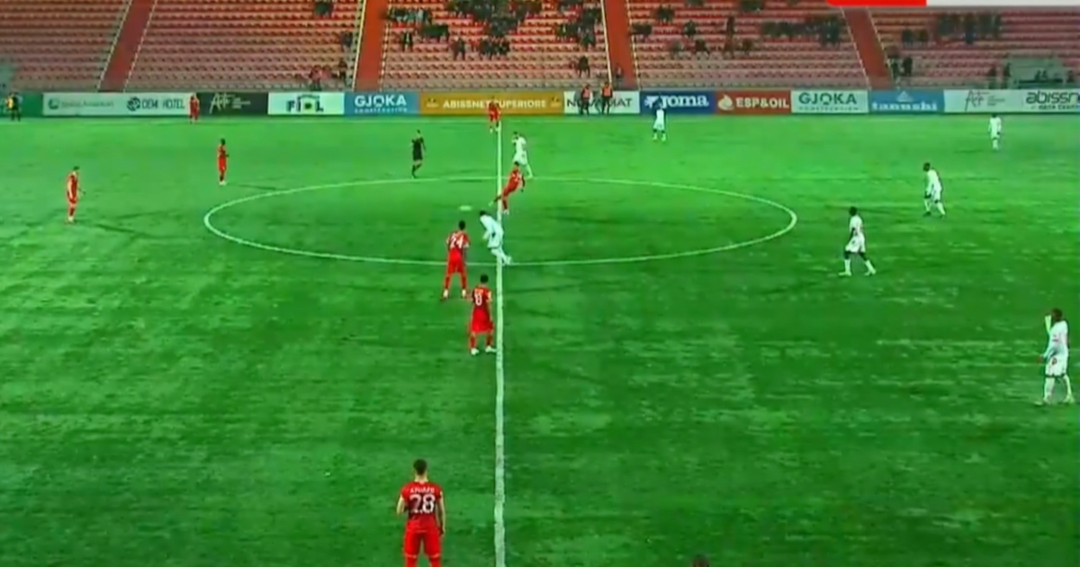 LIVE  Shkelmohet topi i parë në  Arenën e Demave   starton sfida mes Partizanit dhe Bylisit  VIDEO 