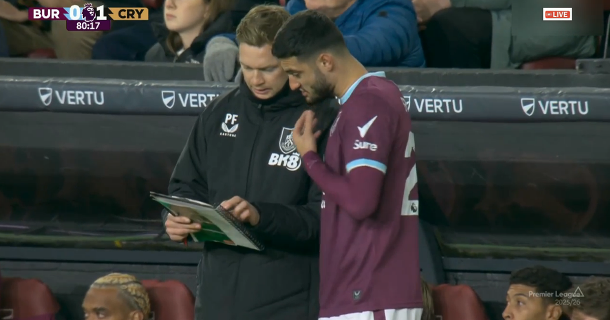 VIDEO  Armando Broja zhgënjehet sërish në Premier League  Burnley e  zë haku  i shqiptarit