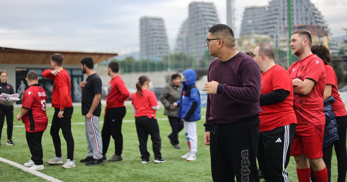 Dita Ndërkombëtare e Personave me Aftësi të Kufizuara   FSHF   SHRFT organizojnë aktivitet futbolli me fëmijët me nevoja të veçanta