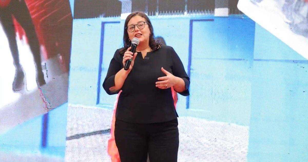 Vullnetarizmi traditë në FSHF  kryetarja e futbollit për vajza Anila Basha lartëson të rinjtë dhe të rejat  Falë energjisë suaj jemi në piedestal dhe te UEFA