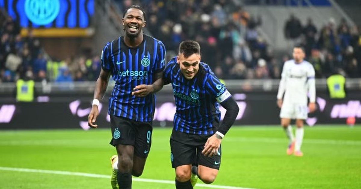 VIDEO  Interi  shpartallon  ekipin e Cesc Fabregas  zikaltërit  rrëzojnë  nga kreu Milanin