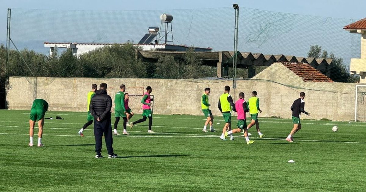 E MREKULLUESHME  Vetëm pak ditë pas operacionit në zemër  Edlir Tetova rikthhet në stërvitje te Egnatia  FOTO 