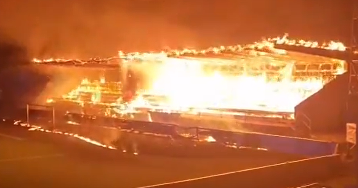 PAMJE  apokaliptike   Klubi në krizë të thellë  tifozët DJEGIN stadiumin  VIDEO 