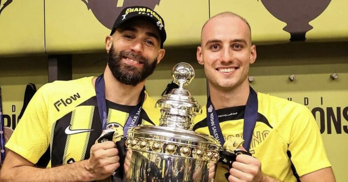 Largim i papritur nga Al Ittihad  Futbollisti bën  lëmsh  rrjetin  Mirupafshim 