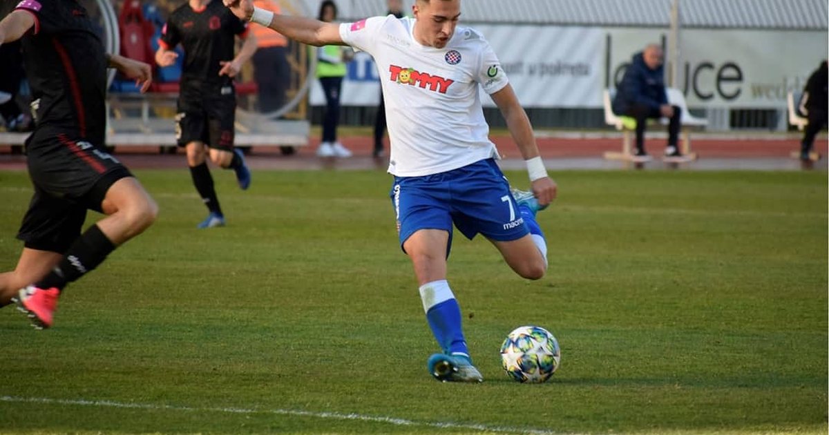 Tirana  peshkon  ish in e Hajduk Split  gati firma me  bomberin  e sulmit