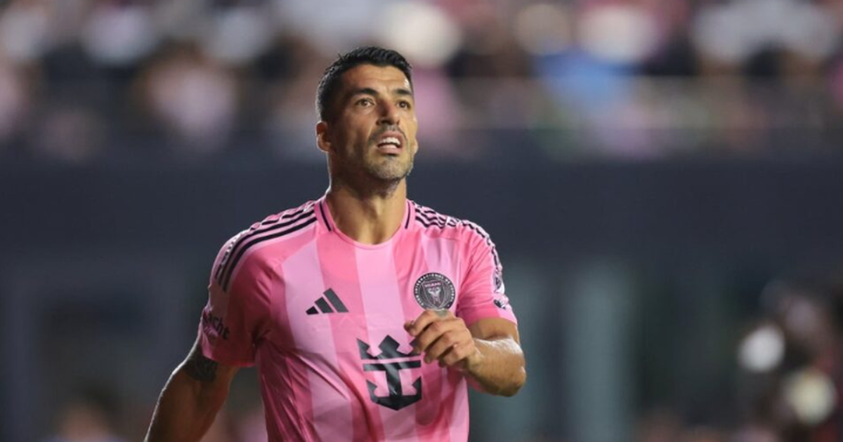 Nën  tymin  e spekulimeve  Suarez zgjidhet përsëri nga pronari i Inter Miam  Qëndrimi i tij ishte konkret