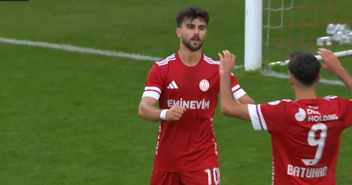 VIDEO  I dalë nga akademia e Partizanit  mesfushori shqiptar  çmend  Turqinë me 3 gola