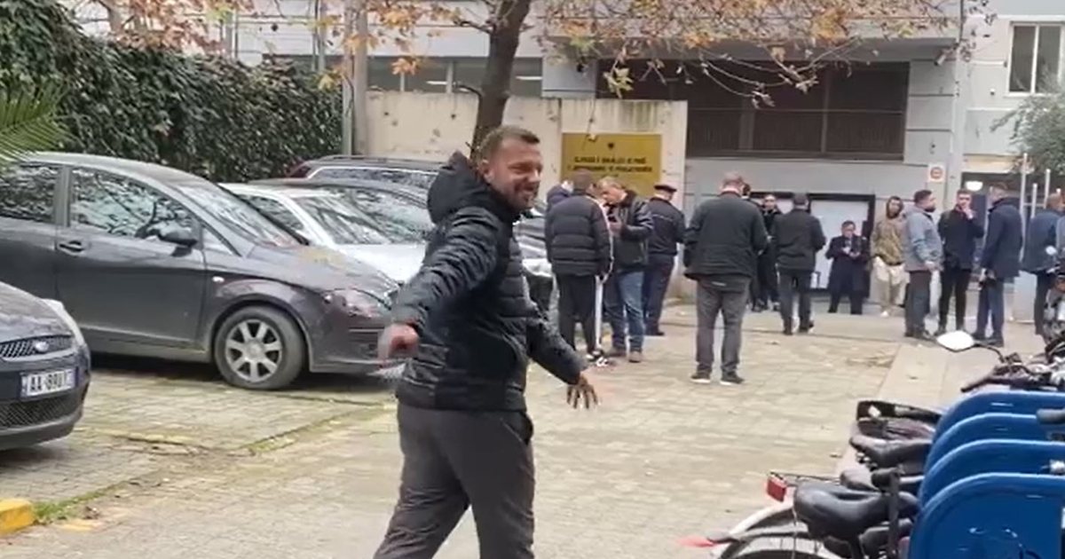 VIDEO  Bledi Shkëmbi përfundon në SPAK  trajneri i njohur  Më kanë bllokuar makinën