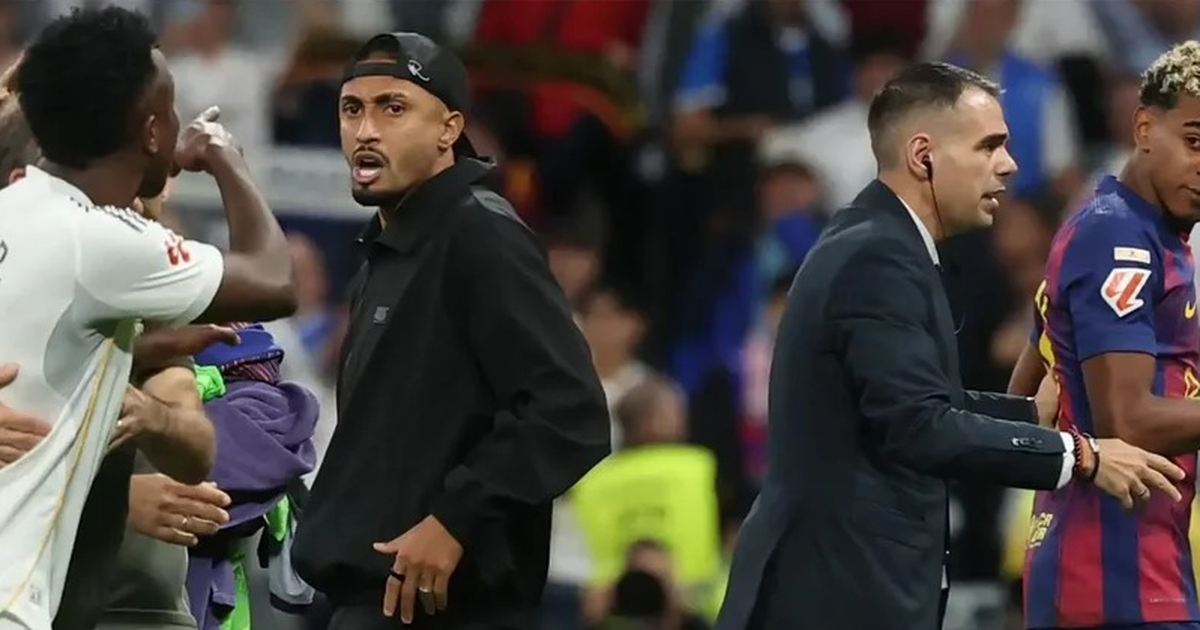 FOTOLAJM  Rivalë në fushë por kanë shije të njëjta  Yamal dhe Vinicius Jr kalojnë pushimet në   