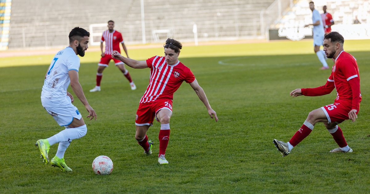 FORMACIONI  Më të mirët e javës së 17 të të Kategorisë së Parë  lojtarët dhe trajneri fitues  FOTO 