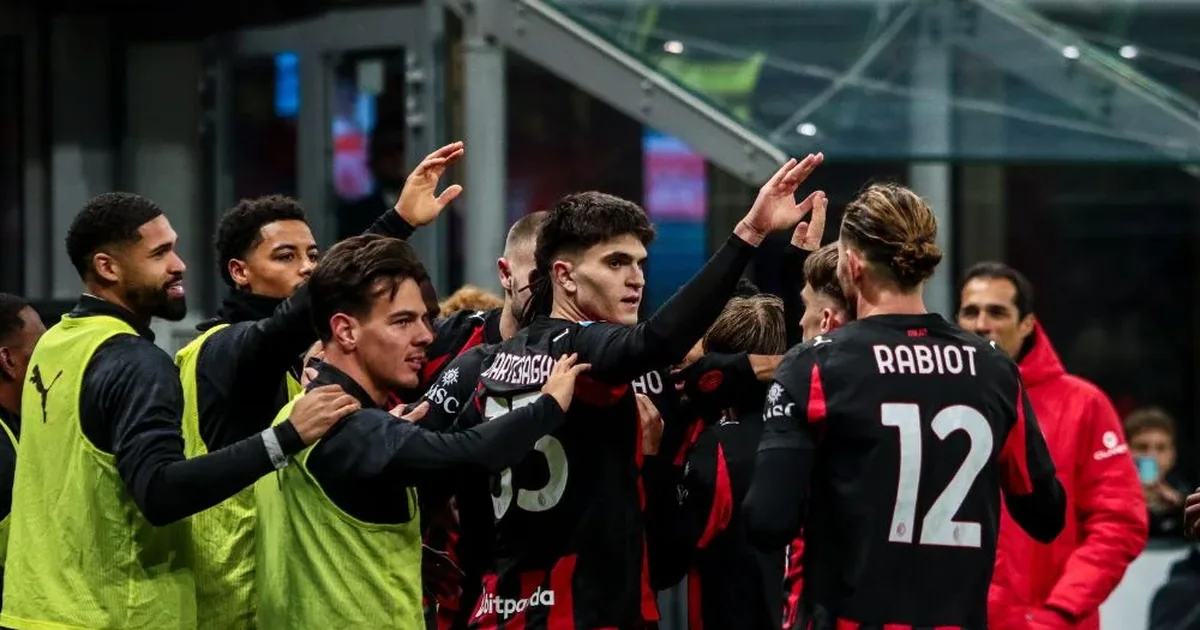 Bayern Munich dhe Arsenali hapin  thesin  për supertalentin e Milanit   dera  e fundin kalon përmes Igli Tares