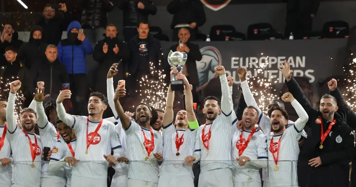 Dinamo e Ilir Dajës i bëhet  makth  Egnatias   Blutë  u rrëmbejnë 2 trofe dhe i paralajmërojnë për titullin