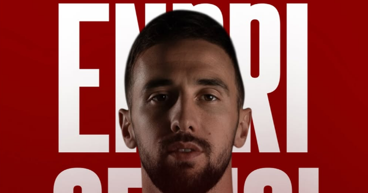 ZYRTARE  Endri Çekiçi larg Shqipërisë  ish i i Kombëtares  harron  Tiranën dhe firmos me të kuqtë