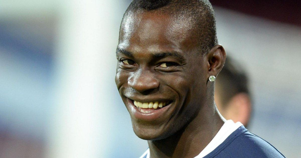 Balotelli me  surpriza  në merkato  lëvizjen e radhës e tregon me postimin e tij  Jam këtu  VIDEO 