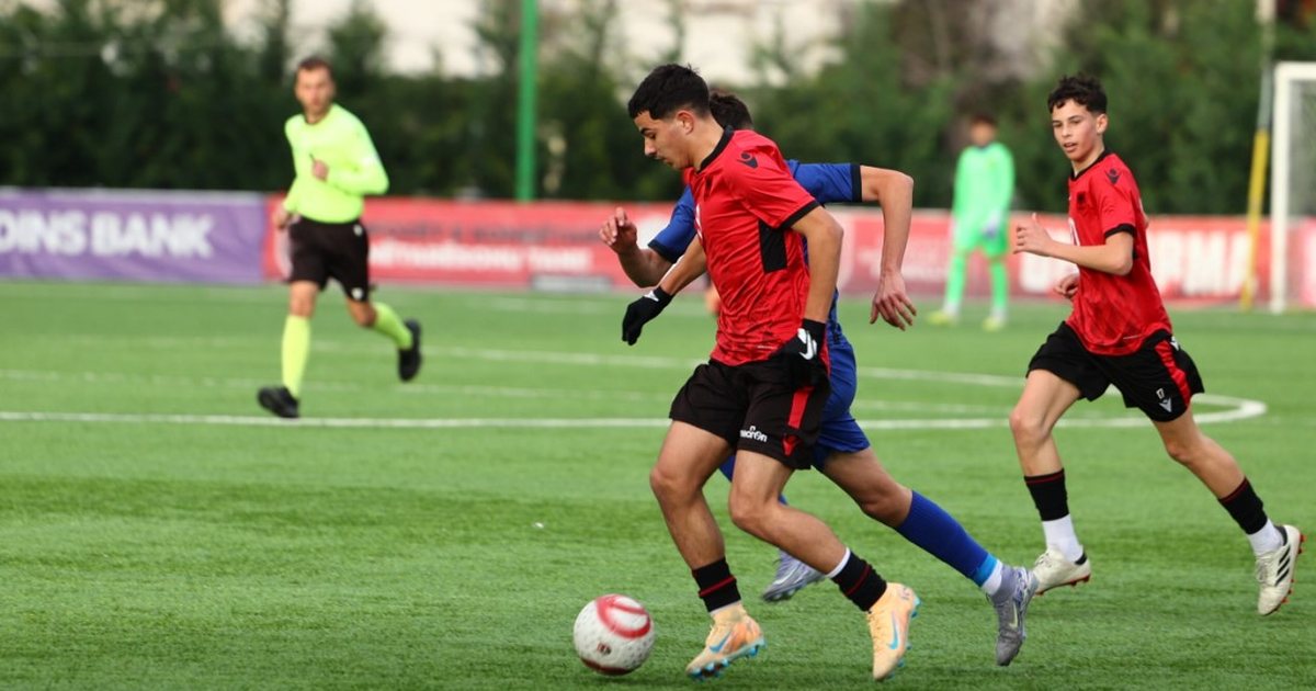 Elite Youth Development Academy  misionin për të ndërtuar dhe zhvilluar brezin e ri të futbollistëve cilësorë në Shqipëri