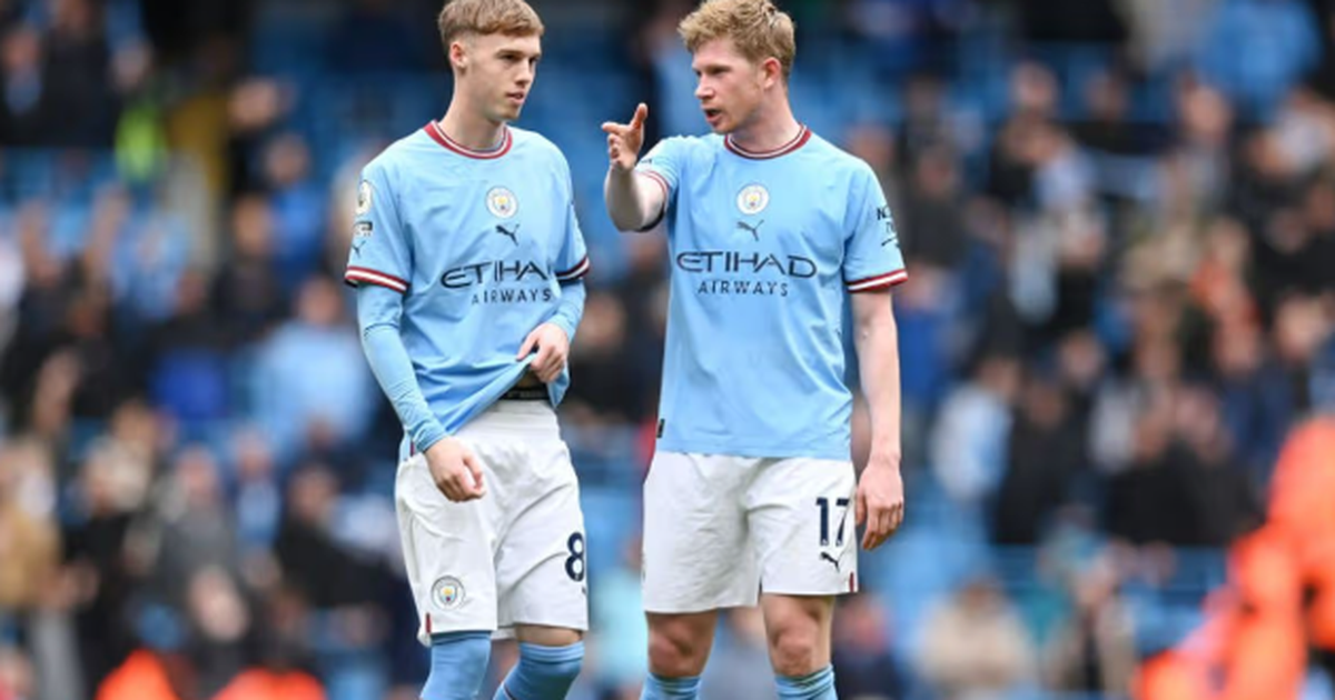  Bomba  e merkatos në Premier League  Ish i i  armikut të përjetshëm  gati të firmosë me Manchester United