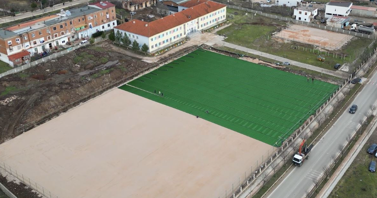 Dy fusha të reja  Federata Shqiptare e Futbollit s ndal investimet  VIDEO 