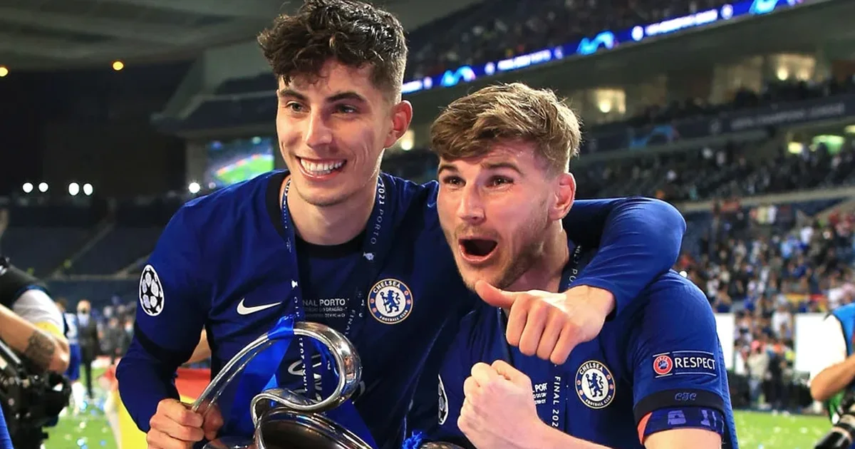 E PABESUESHME  Fitues i Champions League  sulmuesi gjerman firmos me klubin amerikan në moshën 29 vjeçare