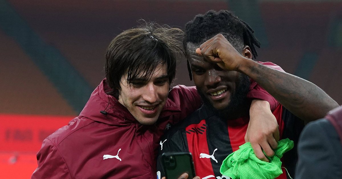 Një ish i Milanit mund të vishet  zikaltër   Inter gati të transferojë mesfushorin