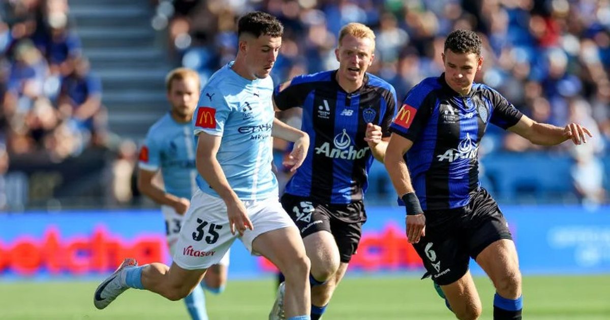 VIDEO  3 gola dhe 1 asist brenda dy javësh te City n  sulmuesi shqiptar  pa frena   Radha e Sylvinhos për të  lëvizur gurët 