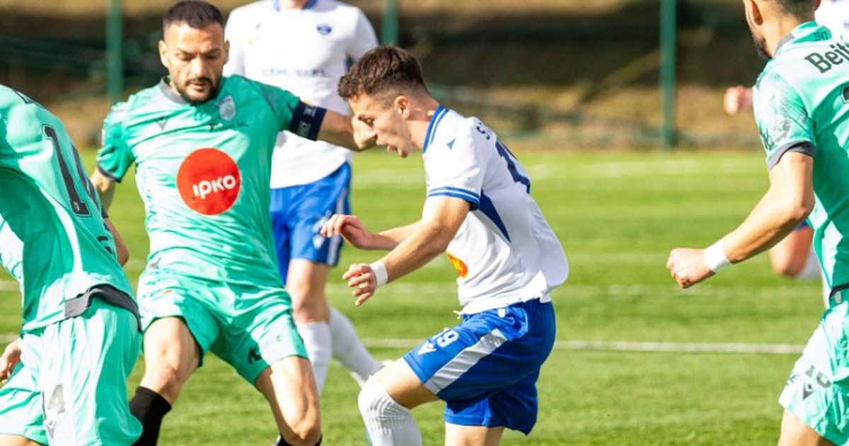 VIDEO  Rikthehet  qetësia  te kryeqytetasit  kampionët i bëjnë  gjëmën  ish trajnerit të Tiranës