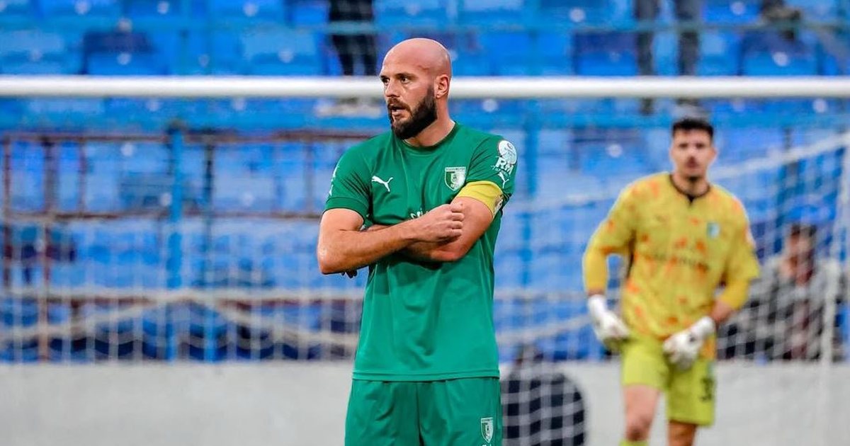 Shënoi dopietën e parë në karrierë  Arlind Ajeti reagon në rrjetet sociale  I lumtur për golat  sytë nga   POSTIMI 