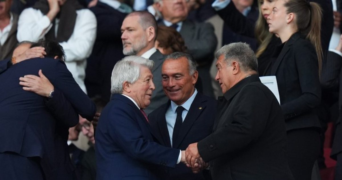 Atletico i bën  gjëmën  Barcelonës pas interesimit për Alvarez  klubi madrilen  fut hundët  tek yjet e katalanasve
