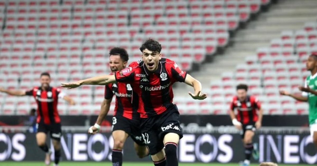 VIDEO  5 gola dhe 1 të anulluar me VAR  Nice shpëton veten nga  njolla  e turpit dhe mposht me poker St Etienne