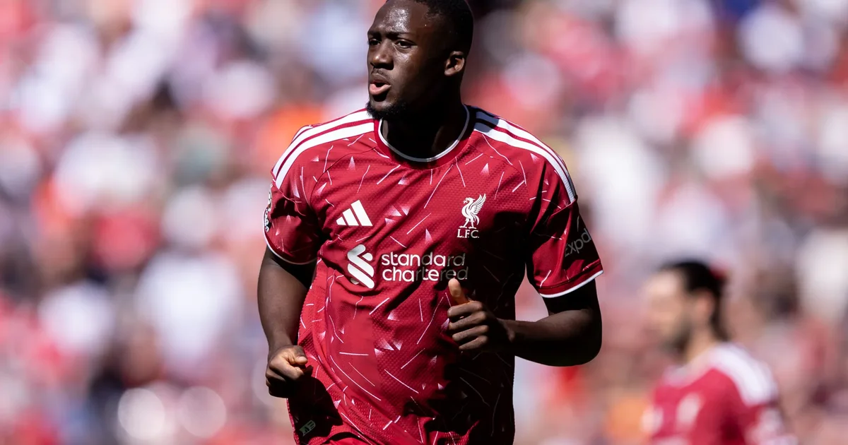 Konate i jep fund aventurës me Liverpoolin  mbrojtësi francez drejt një kapitulli të ri në karrierë